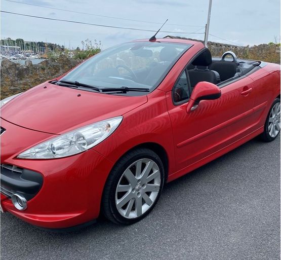 PEUGEOT 207 1.6 GT HDI Convertible 2008 MODEL IN RED